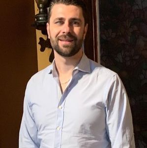 Meet your Posher, Hussein